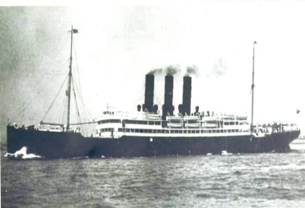 SS Columbia and Speirs Family Photo cropped